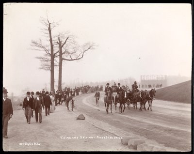 Bicyclists and Horsedrawn Carriages at the Bend on Riverside Drive, New York, 1896 by Byron Company